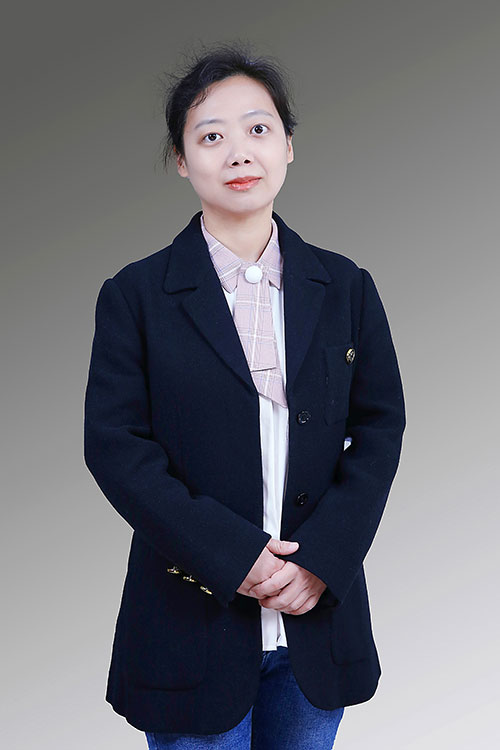 何盼